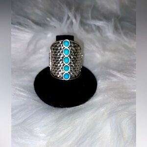 🔥🔥🔥 Gorgeous Silver and Blue ring!
